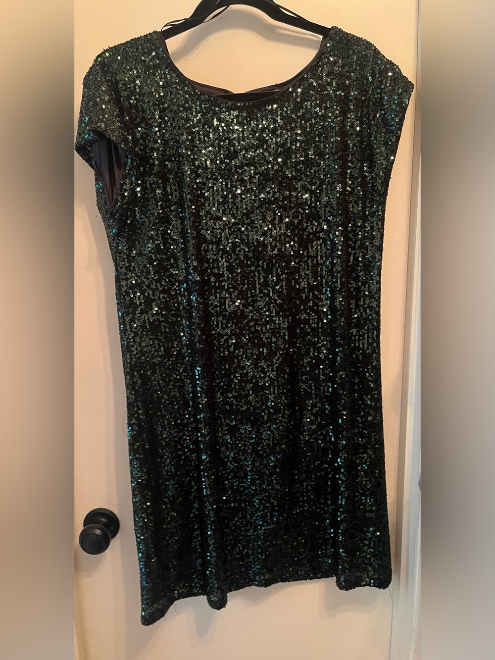 Women’s Dark Green Sequin Dress - Elegant Evening Look